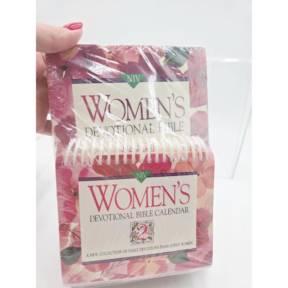 New 3 Piece NIV Womens Devotional Bible 2 Motivational Calender Journal Sealed - Picture 5 of 5